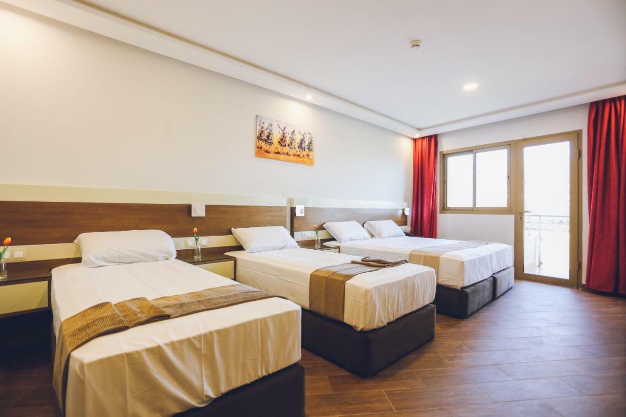 Hotel Makarim Tétouan Luaran gambar