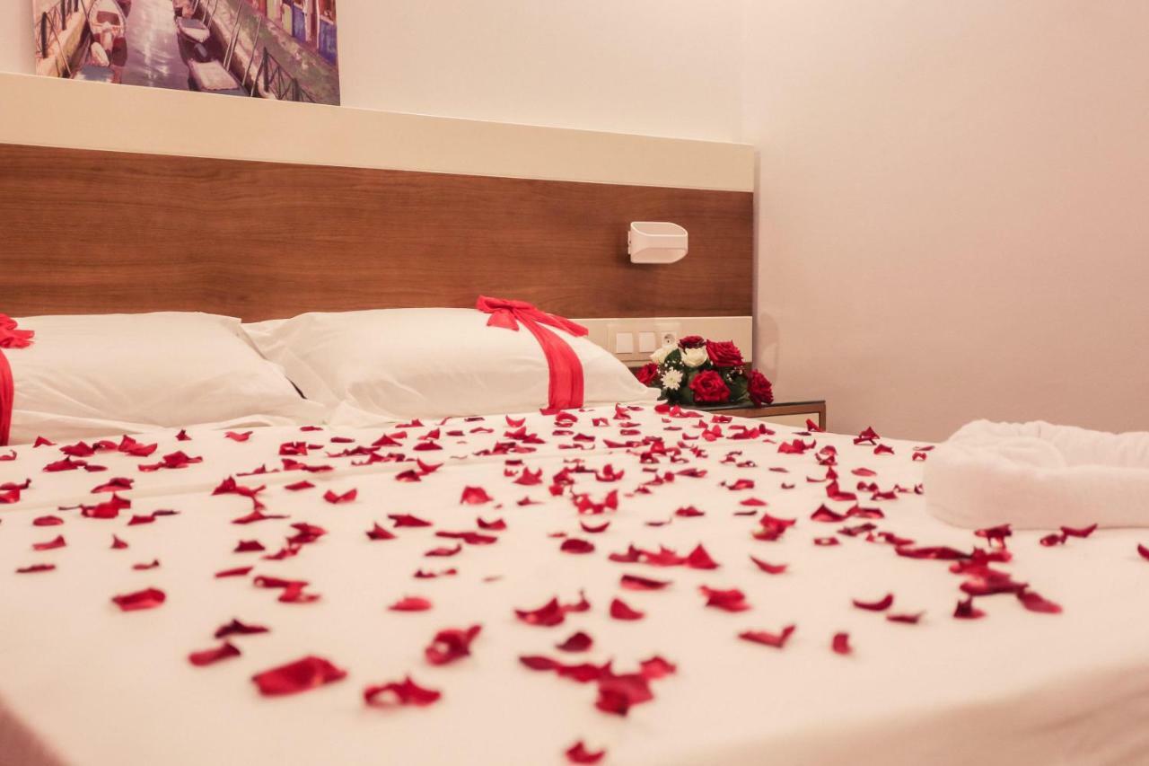 Hotel Makarim Tétouan Luaran gambar